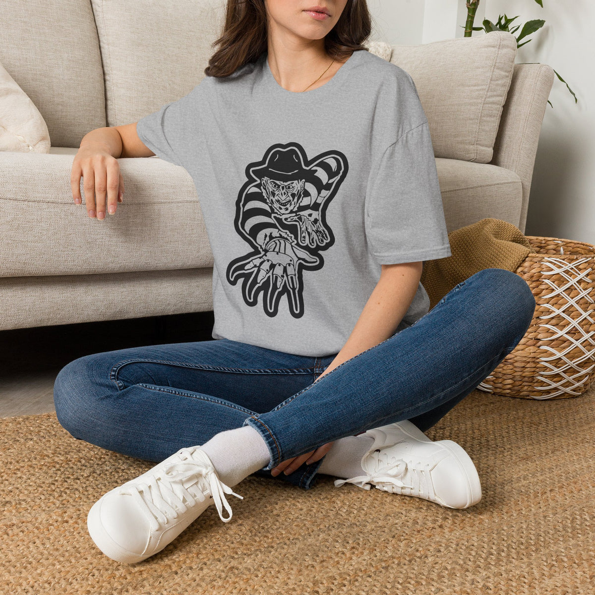 Horror Freddy Krueger-Inspired Tee — Vintage Nightmare Slasher Graphic T-Shirt