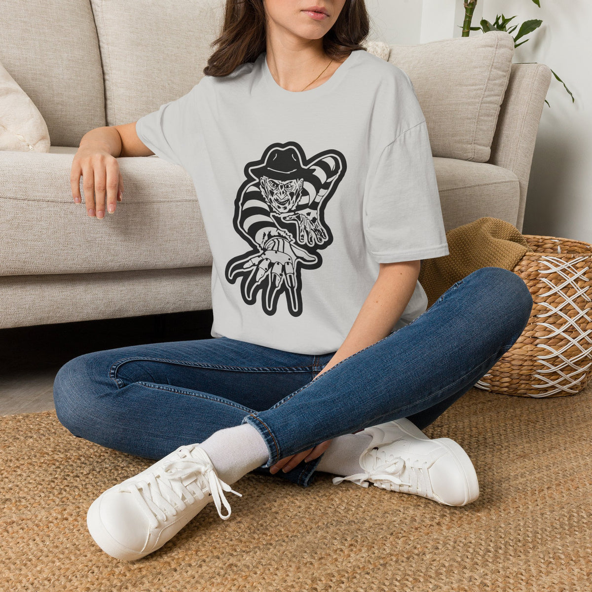 Horror Freddy Krueger-Inspired Tee — Vintage Nightmare Slasher Graphic T-Shirt